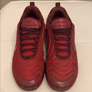 Nike Airmax 720 University Red Size 10